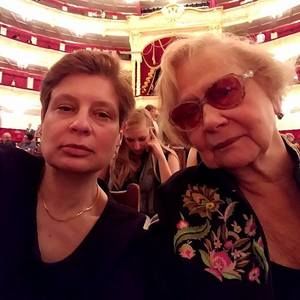 Meet your Posher, Nina